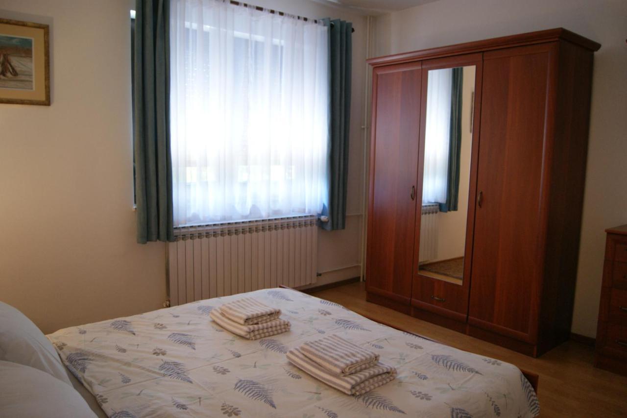Apartment Lynx โคเรนนิซา ภายนอก รูปภาพ